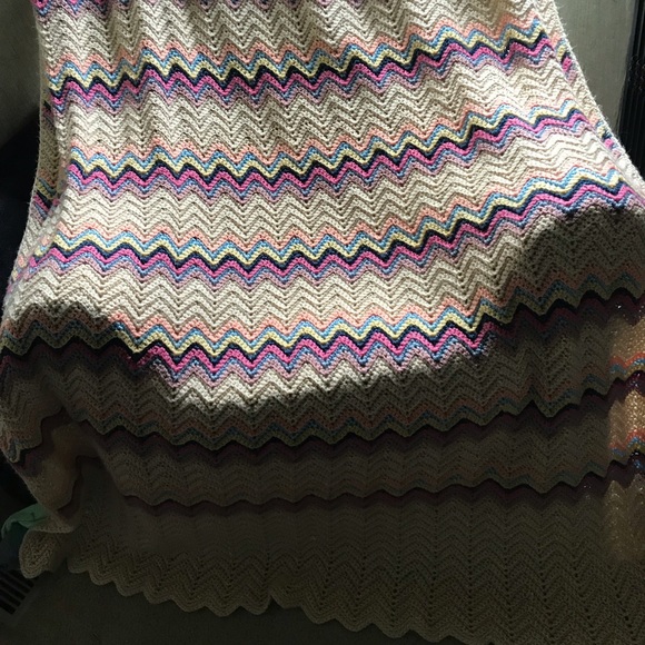Large Baby Scalloped Crochet Blanket- Easter Color - Picture 7 of 7